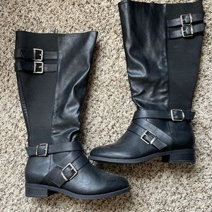 Wide Width Triple Strap Boot